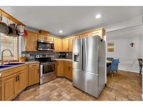 16205 Ne 32nd Street Vancouver WA 98682
