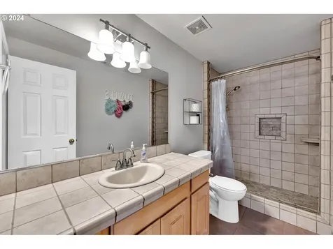 16205 Ne 32nd Street Vancouver WA 98682