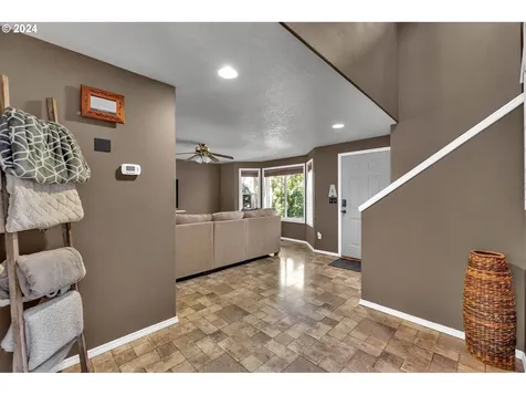 16205 Ne 32nd Street Vancouver WA 98682