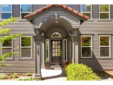 1129 NW Frazier Court Portland OR 97229