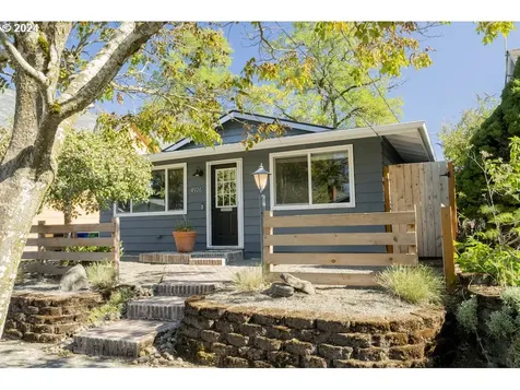 4926 Se 62nd Avenue Portland OR 97206