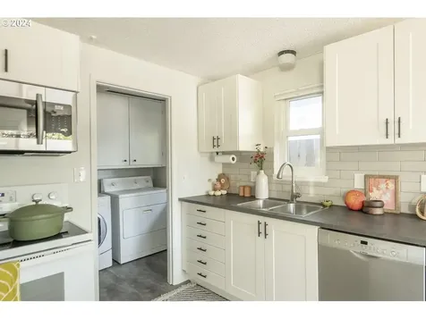 4926 Se 62nd Avenue Portland OR 97206