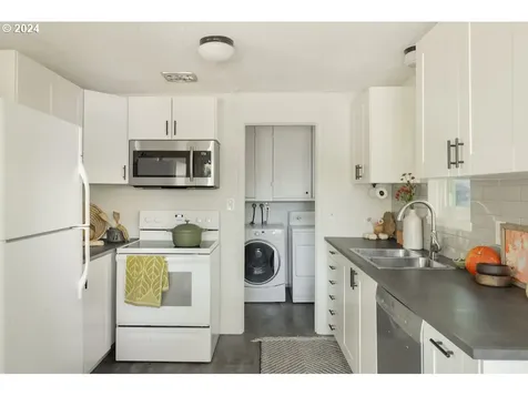 4926 Se 62nd Avenue Portland OR 97206