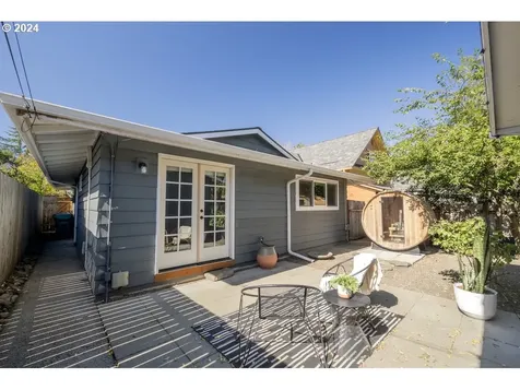 4926 Se 62nd Avenue Portland OR 97206