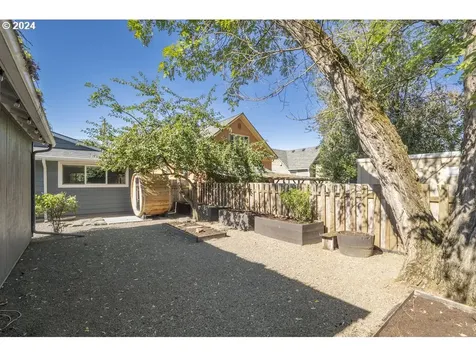 4926 Se 62nd Avenue Portland OR 97206