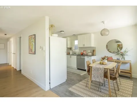 4926 Se 62nd Avenue Portland OR 97206