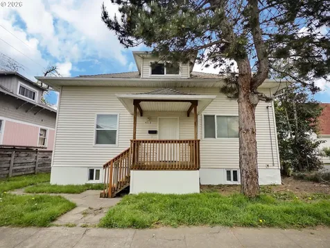 4713 N Commercial Avenue Portland OR 97217