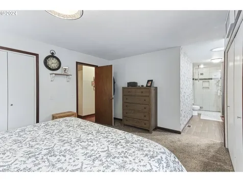 2500 Belmont Drive Hood River OR 97031