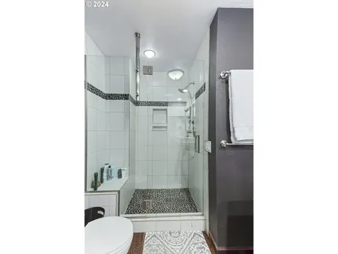 2500 Belmont Drive Hood River OR 97031