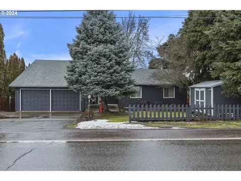 2500 Belmont Drive Hood River OR 97031