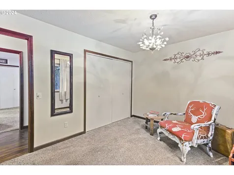 2500 Belmont Drive Hood River OR 97031