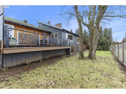 2500 Belmont Drive Hood River OR 97031