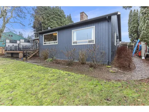 2500 Belmont Drive Hood River OR 97031