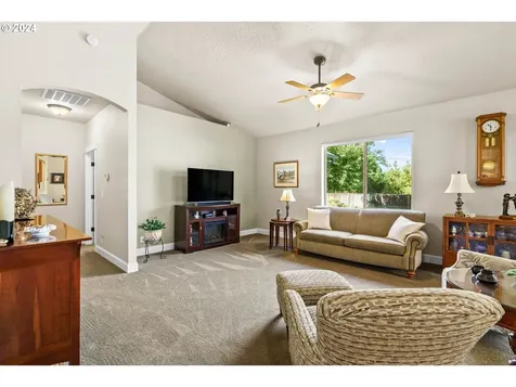 87932 Crosswood Lane Veneta OR 97487
