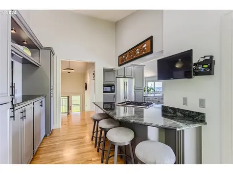16200 Se Hagen Road Happy Valley OR 97086