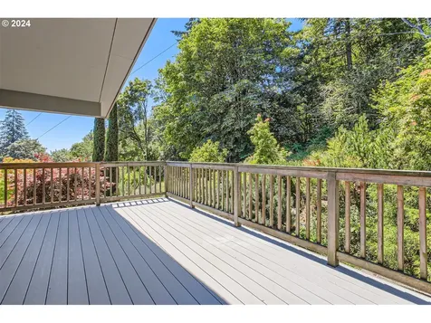16200 Se Hagen Road Happy Valley OR 97086