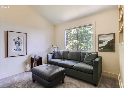 16200 Se Hagen Road Happy Valley OR 97086