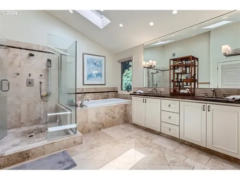 16200 Se Hagen Road Happy Valley OR 97086