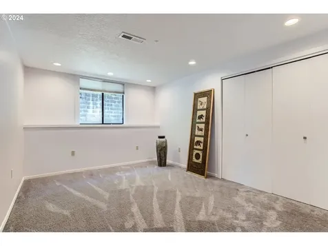 16200 Se Hagen Road Happy Valley OR 97086