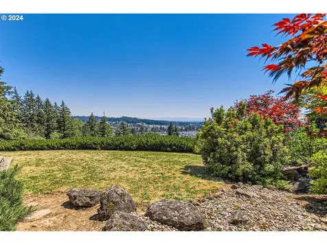 16200 Se Hagen Road Happy Valley OR 97086
