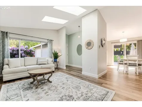 10250 SW 85th Avenue Portland OR 97223