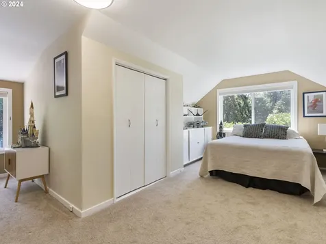 1612 Sw Upland Drive Portland OR 97221