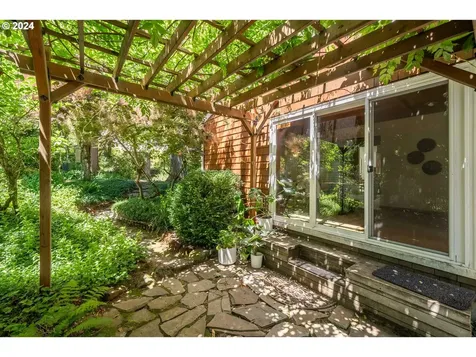 1612 Sw Upland Drive Portland OR 97221