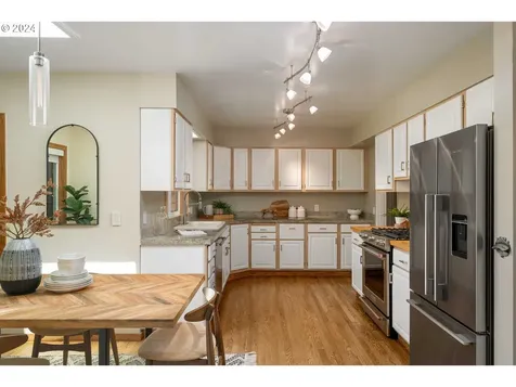 1612 Sw Upland Drive Portland OR 97221