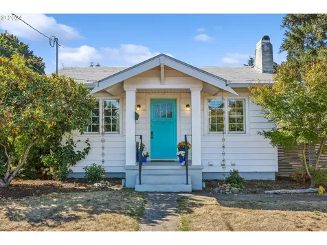 7533 N Chatham Avenue Portland OR 97217