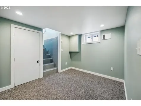 7533 N Chatham Avenue Portland OR 97217