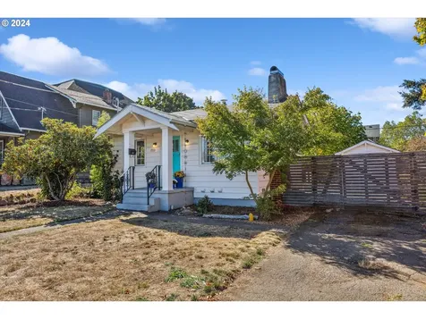 7533 N Chatham Avenue Portland OR 97217