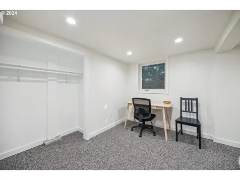 7533 N Chatham Avenue Portland OR 97217