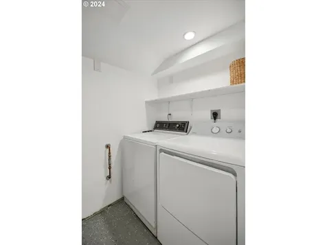 7533 N Chatham Avenue Portland OR 97217