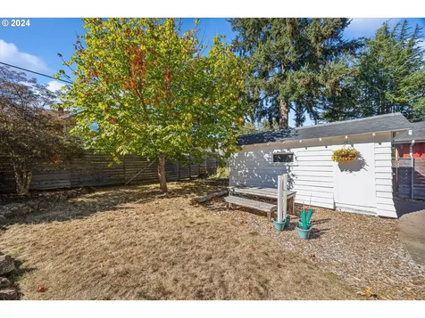 7533 N Chatham Avenue Portland OR 97217