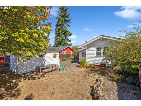 7533 N Chatham Avenue Portland OR 97217