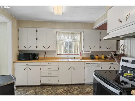 505 Hemlock Street Florence OR 97439
