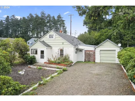 505 Hemlock Street Florence OR 97439