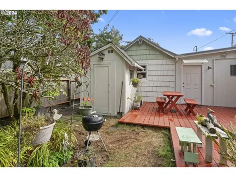 505 Hemlock Street Florence OR 97439
