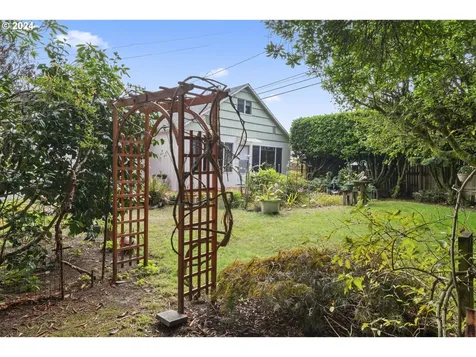 505 Hemlock Street Florence OR 97439