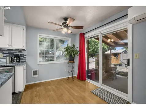 1495 Sw Apperson Street Mcminnville OR 97128