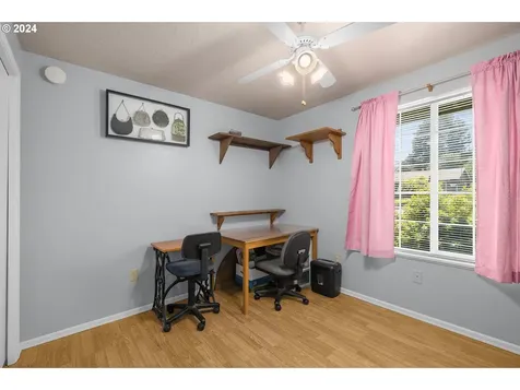 1495 Sw Apperson Street Mcminnville OR 97128