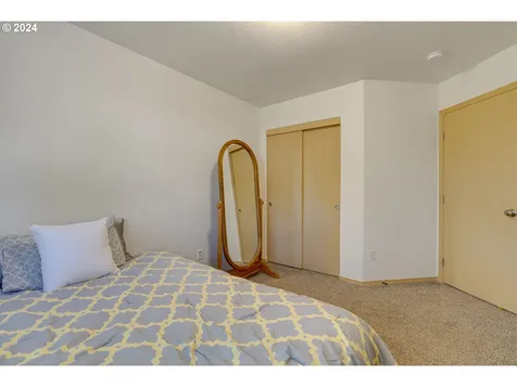 1454 Sw Binford Lake Parkway Gresham OR 97080