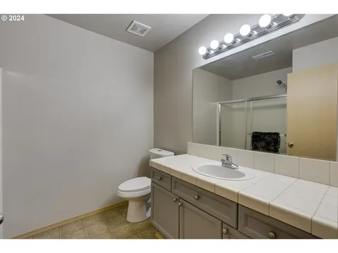 1454 Sw Binford Lake Parkway Gresham OR 97080