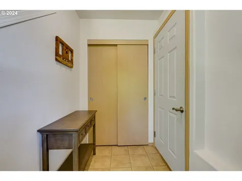 1454 Sw Binford Lake Parkway Gresham OR 97080