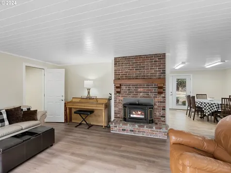 21615 S Cloudview Drive Oregon City OR 97045