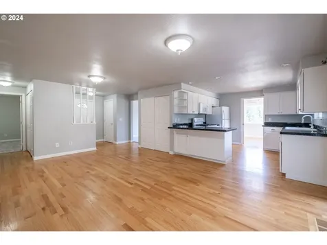 30521 Rancho Road Lebanon OR 97355