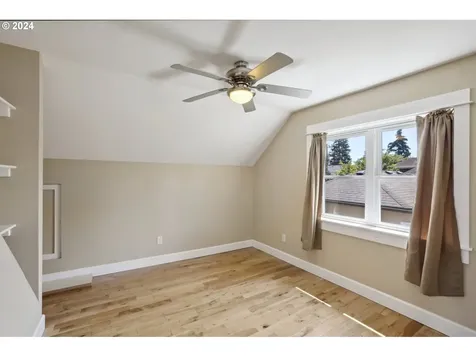 5273 Ne 23rd Avenue Portland OR 97211