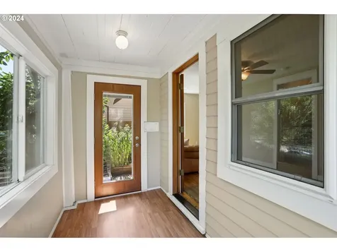 5273 Ne 23rd Avenue Portland OR 97211