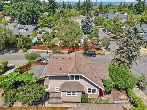 5273 Ne 23rd Avenue Portland OR 97211