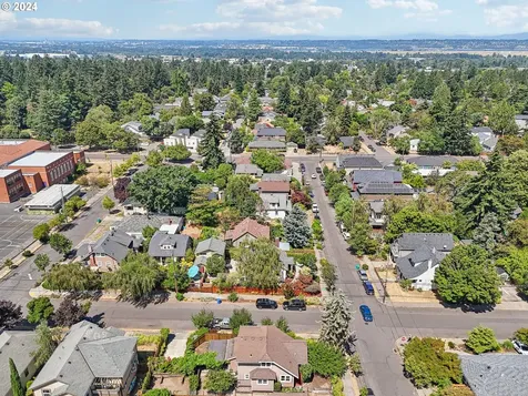 5273 Ne 23rd Avenue Portland OR 97211